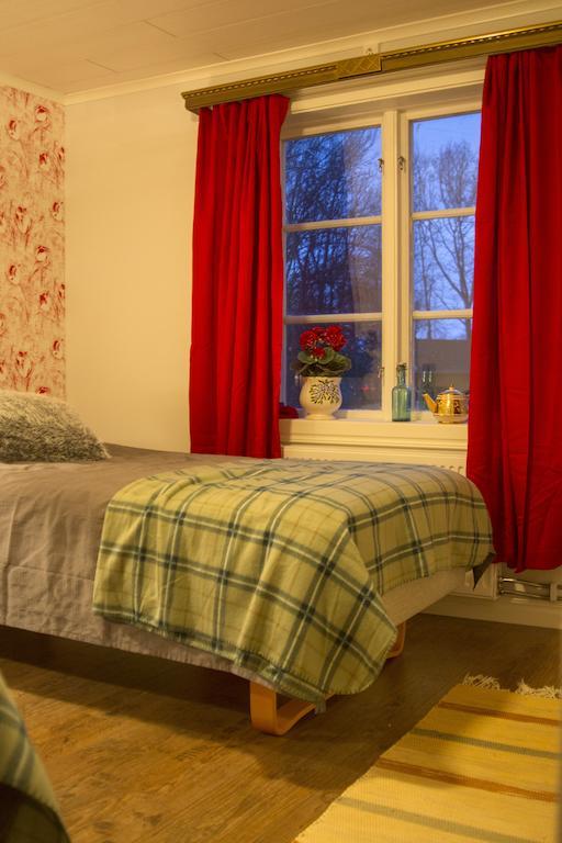 Hallebergs Bed&Breakfast Skara Eksteriør billede