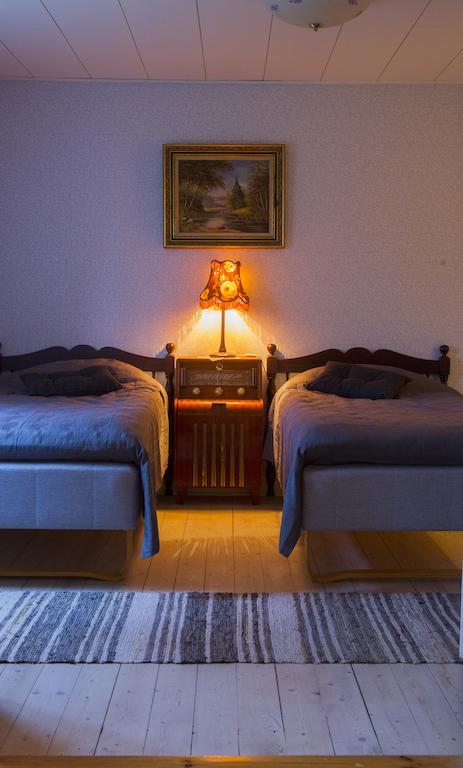 Hallebergs Bed&Breakfast Skara Værelse billede